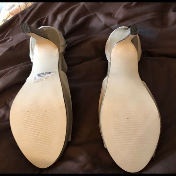 Wet Seal Ivory pumps with open toe! - Picture 3 of 4